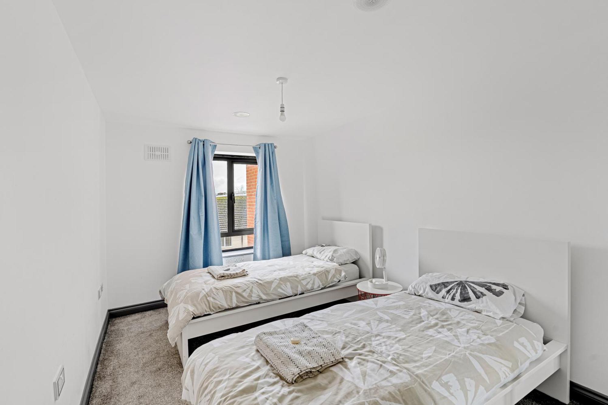 Long Letting - Luxurious 3 Bedroom Penthouse In City Centre - Parking Included! Челмсфорд Экстерьер фото